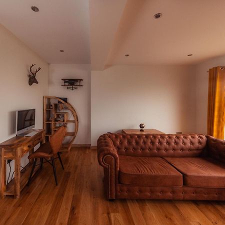Luxury Cottage With Stunning Views By Fairy Pools 4 Carbost  Eksteriør billede