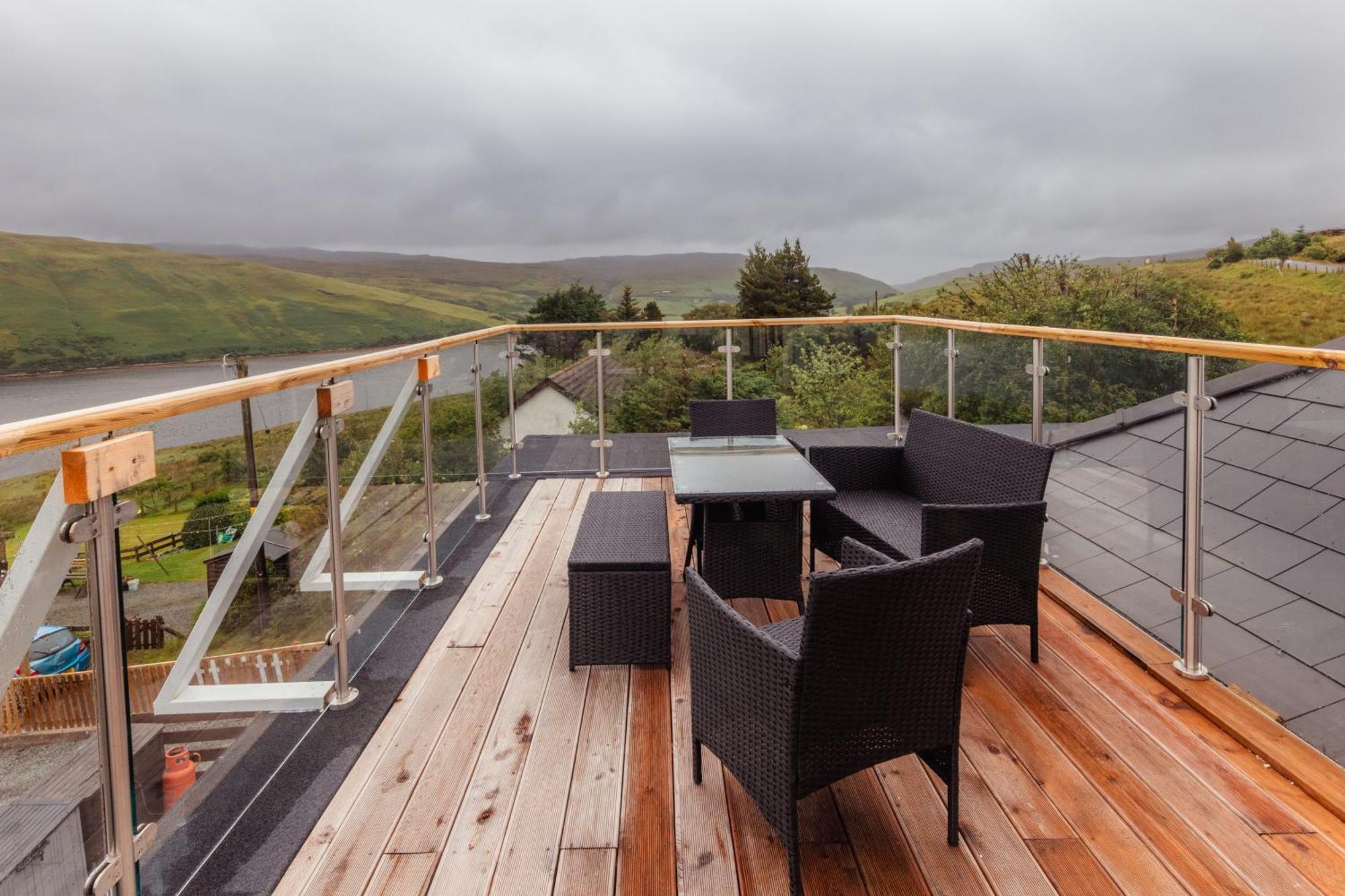 Luxury Cottage With Stunning Views By Fairy Pools 4 Carbost  Eksteriør billede